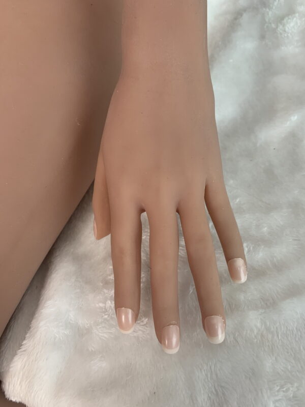 Natalia FULL-SIZED REALISTIC SEX DOLL An adorably mischievous girl Height 5' 4" (163cm)