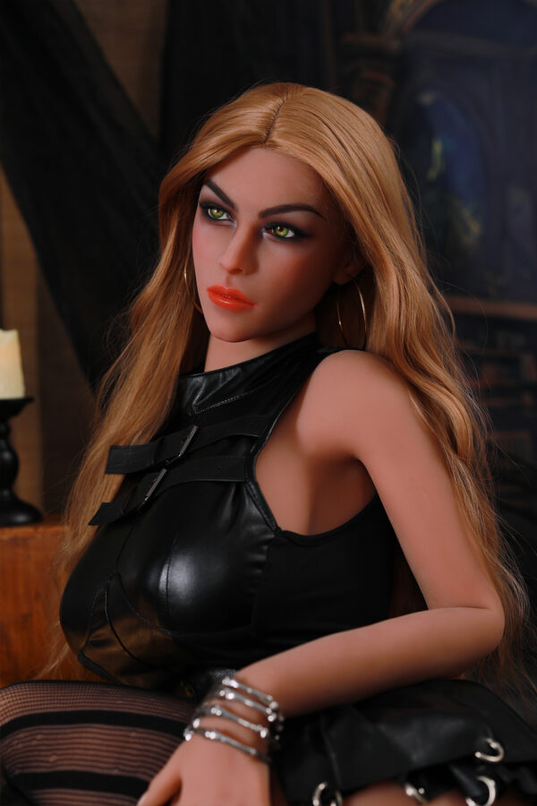 Piper33 Piper FULL-SIZED REALISTIC SEX DOLL Futuristic Warrior Woman Height 5' 6" (168cm)